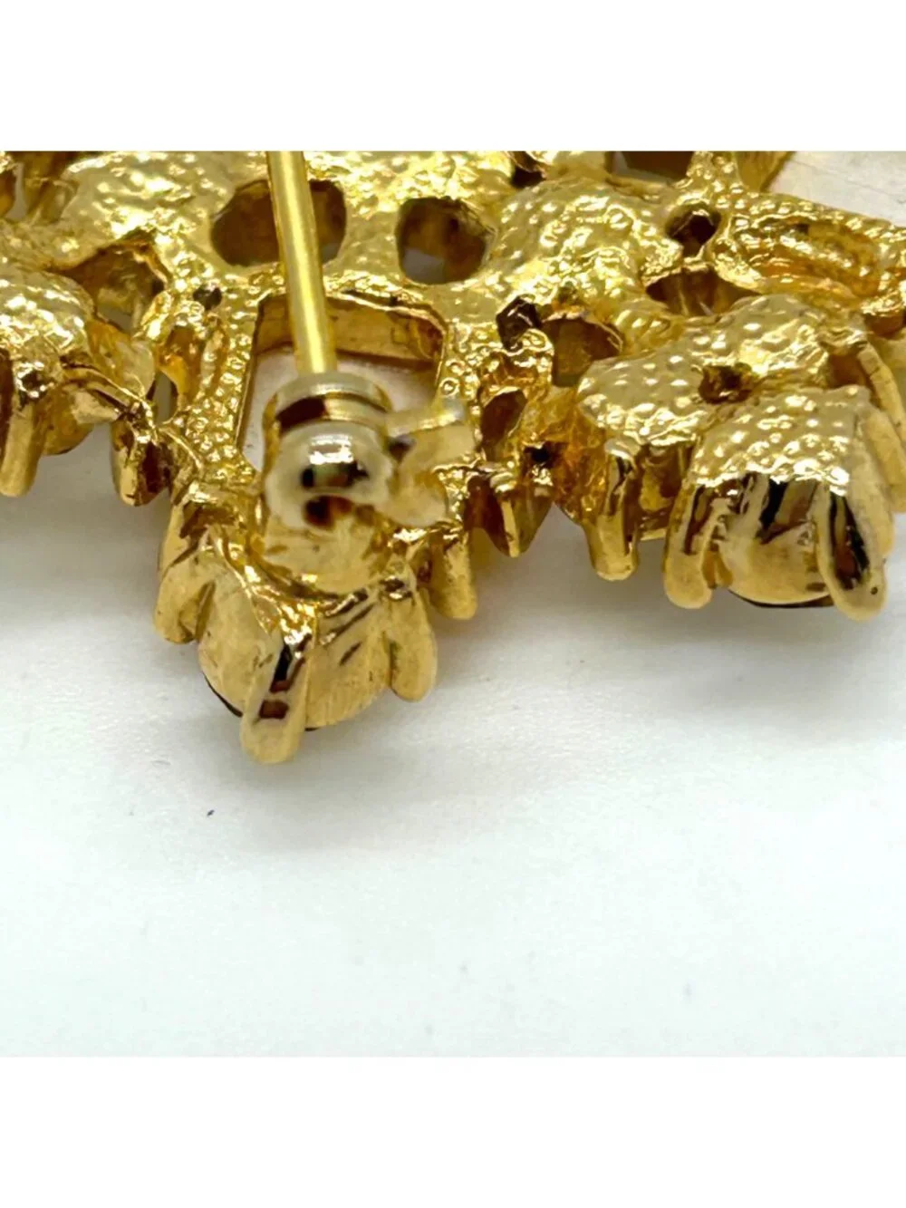 Vintage Yellow Aurora Borealis Brooch Gold-tone Acrylic Stone Statement Sunburst
